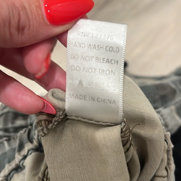 Mustard Seed camo distressed pants Medium M - Picture 11 of 12